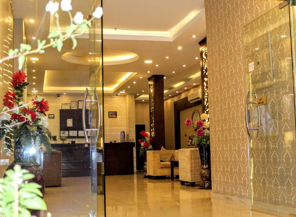 Aros Al Faisaliah Furnished Units Aparthotel Dammam Bagian luar foto