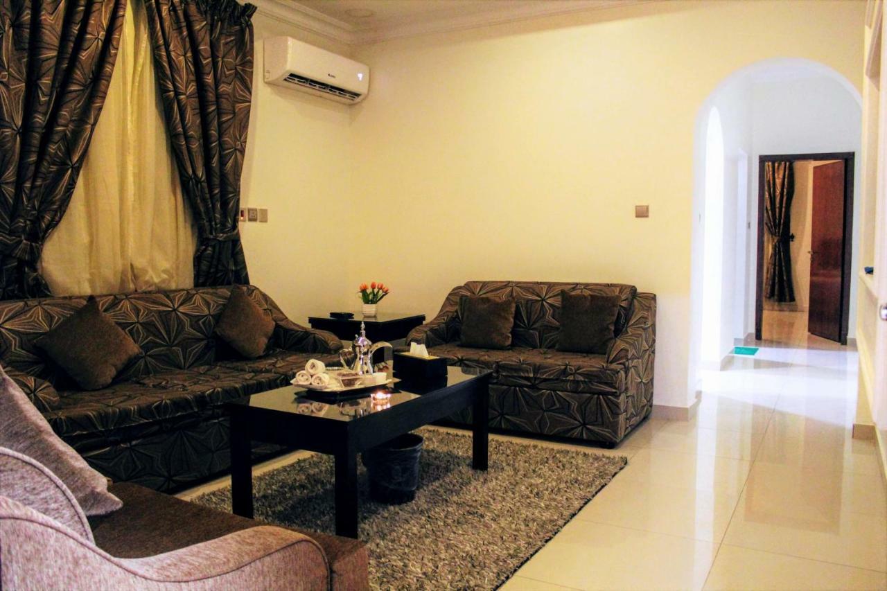 Aros Al Faisaliah Furnished Units Aparthotel Dammam Bagian luar foto