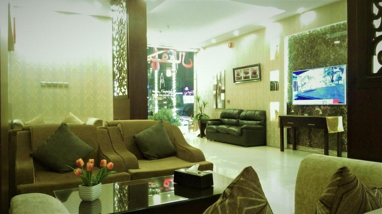 Aros Al Faisaliah Furnished Units Aparthotel Dammam Bagian luar foto